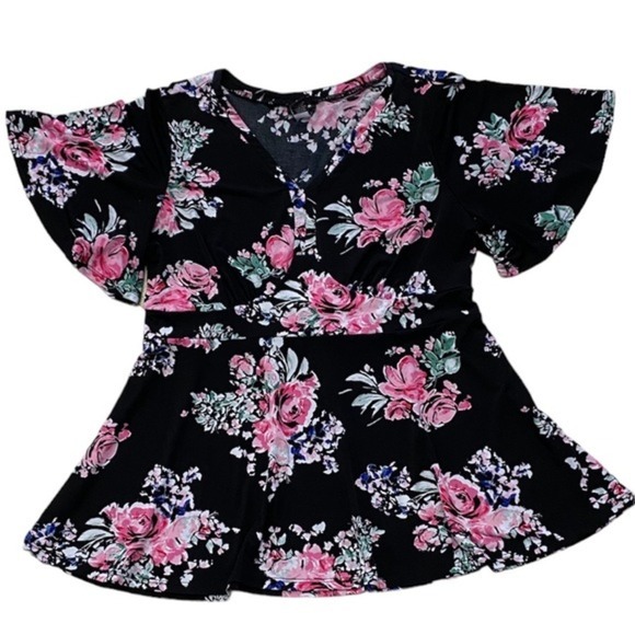 Torrid Womens Black Floral Flutter Sleeve V‎ Neck Peplum Top Size 0 (XL) - Picture 2 of 6
